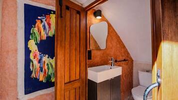 Phòng Suite, quang cảnh hồ bơi | Phòng tắm