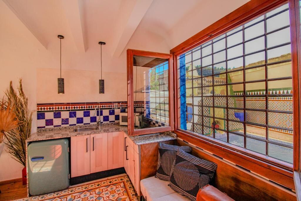 Suite, vistes a la piscina | Interior