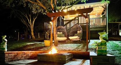 Waterfront Retreat - Pier + Fishing + Fire Pit