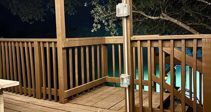 Waterfront Retreat - Pier + Fishing + Fire Pit - Arroyo City, Texas