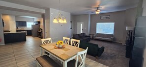 Living area - Comfortable 3BR Home , Eastside El Paso, Family Friendly (El Paso)