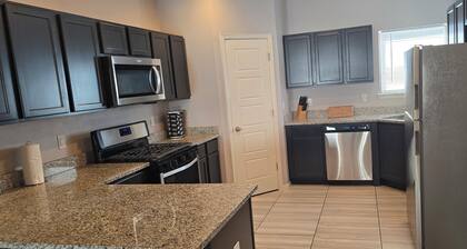 Comfortable 3BR Home , Eastside El Paso, Family Friendly