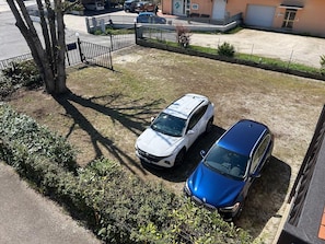 Property grounds - Apartment ample parking and view of Assisi near the Porziuncola - Sole (Santa Maria degli Angeli)