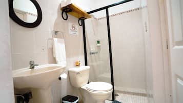 Family Cabin, Mountain View, Mountainside | Bathroom