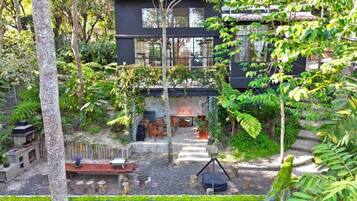 One of a kind signature villa, botanic paradise | Hageutsikt