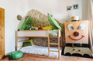 2 bedrooms, iron/ironing board, WiFi, bed sheets - Oasis in tropical gardens with swimming pool (Moncarapacho)