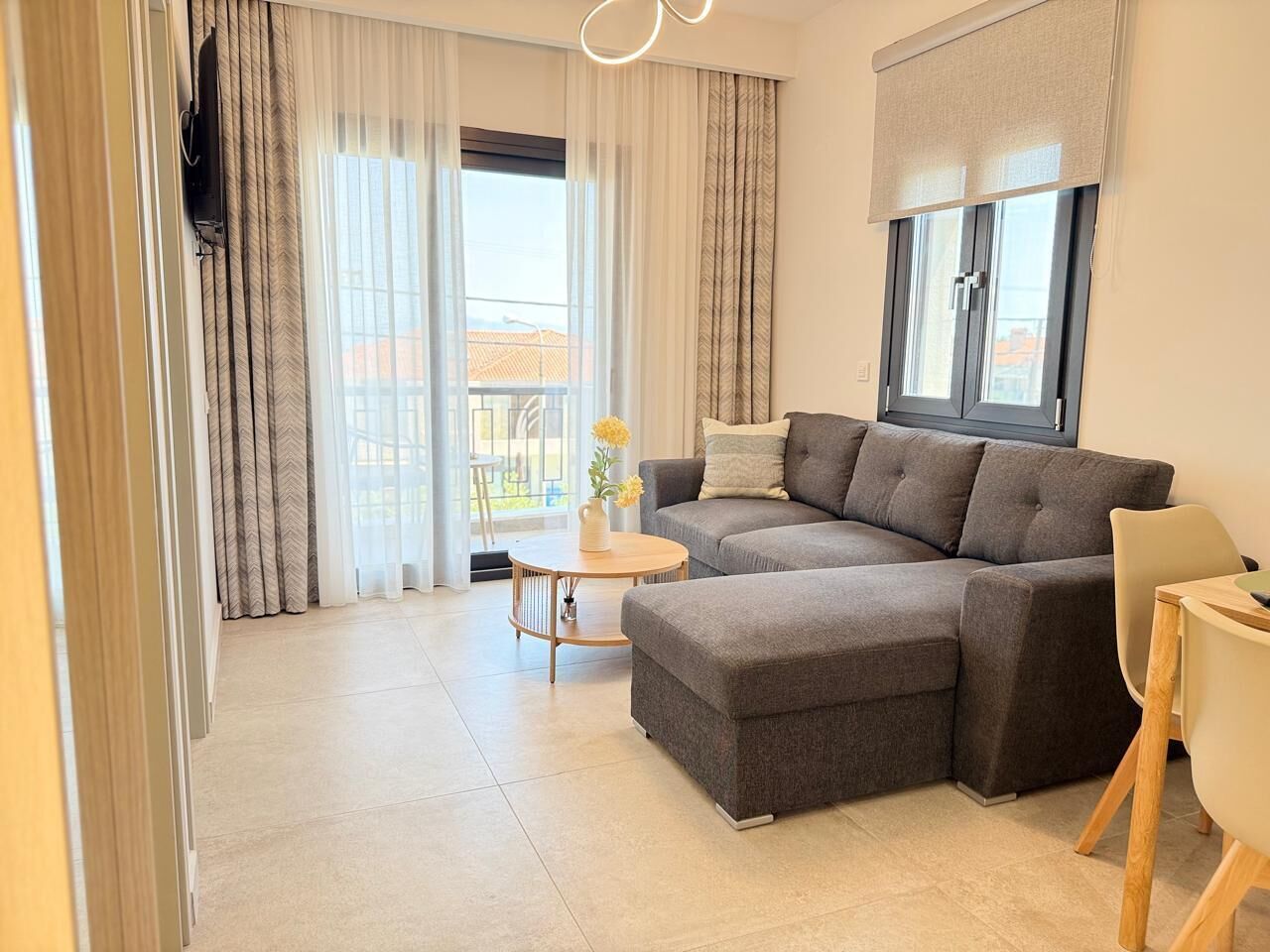 Luxury-Apartment, Balkon, Meerblick | Wohnbereich