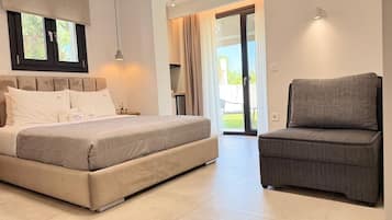 Zimmersafe, Verdunkelungsvorhänge, schallisolierte Zimmer
