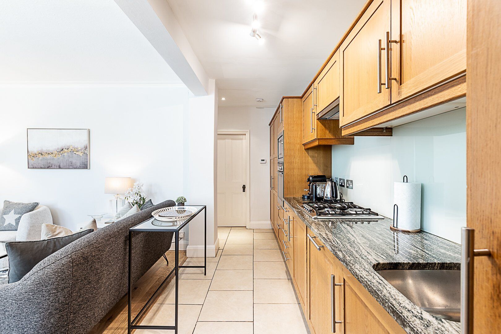 Kühlschrank, Mikrowelle, Geschirrspüler