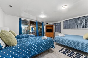 Room - ParadiZe on Lake LBJ Open water 6 Bed 5 Bath Boat slip 2 jet ski ramps (Kingsland)