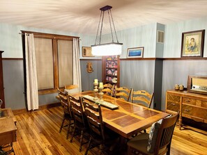 Dining - One-of-a-kind historic getaway, where timeless charm meets modern fun & comfort. (Front Royal)