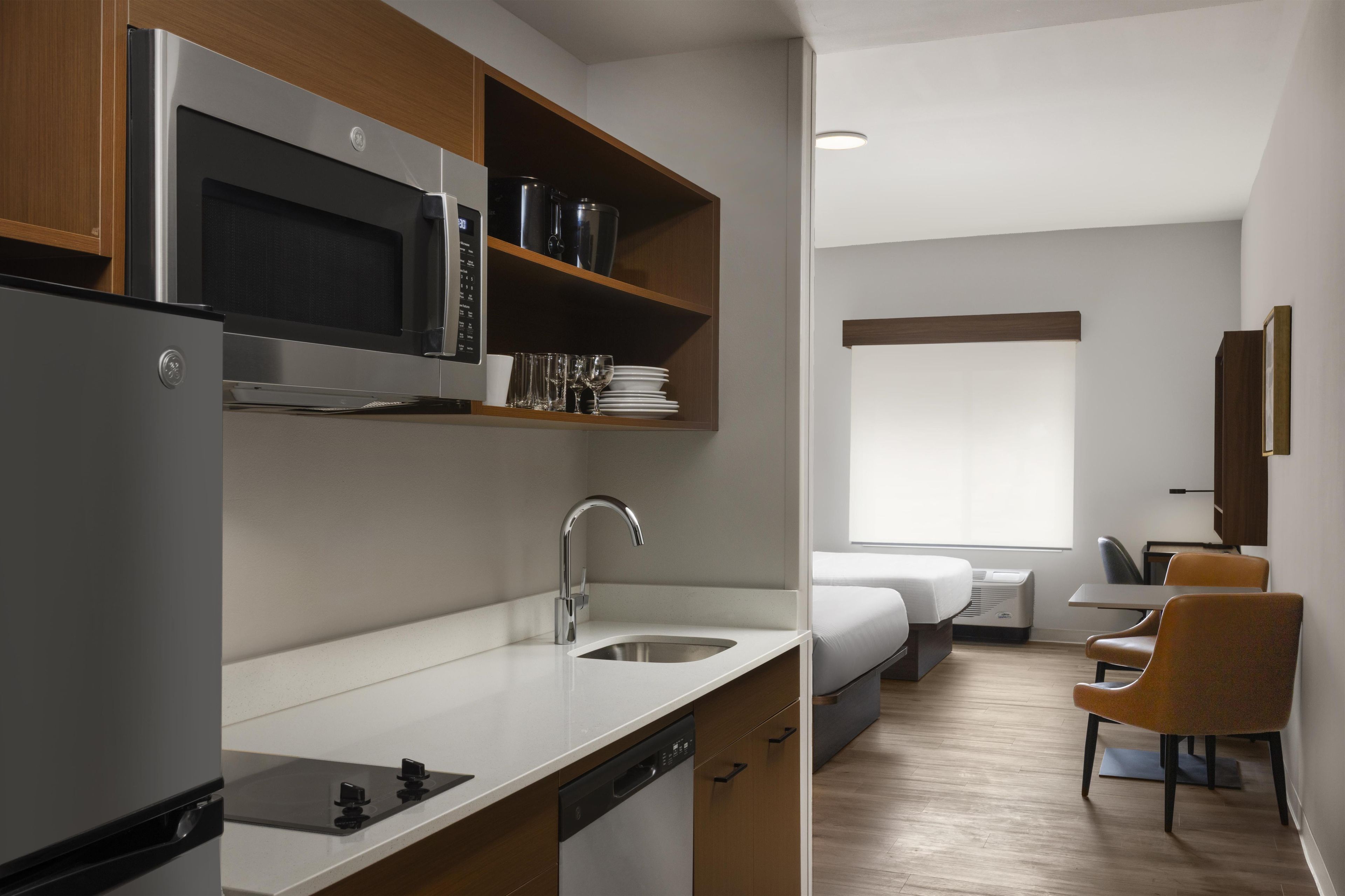 Standard Room, 2 Queen Beds, Non Smoking, Kitchen
