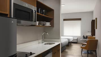 Standard Room, 2 Queen Beds, Non Smoking, Kitchen