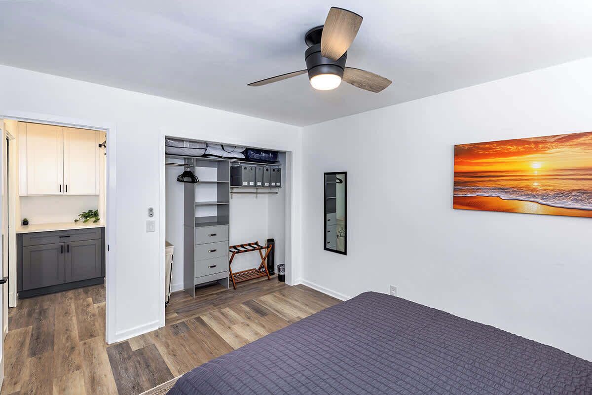 1 bedroom, desk, iron/ironing board, WiFi