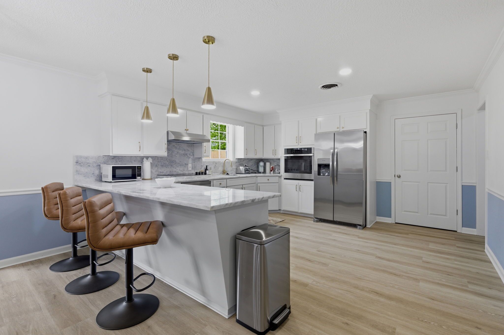 Microwave, oven, dishwasher