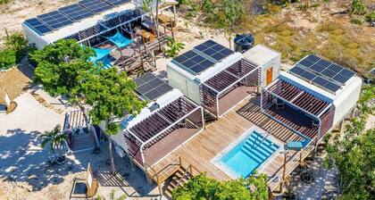 Secret Beach, Ambergris Caye - 2BD House with 3 Casitas and 2 Pools.