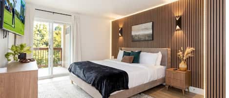 2 bedrooms, in-room safe, iron/ironing board, free WiFi