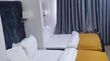 Desk, laptop workspace, free WiFi