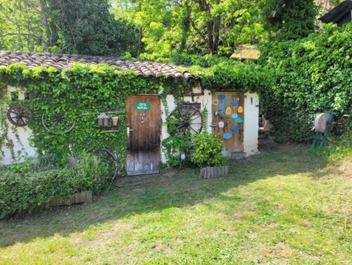 Charming, characterful house with a garden