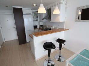Private kitchen - LOFT PLAYA MUCHAVISTA by Interhome (El Campello/Villajoyosa)
