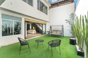 Terrace/patio - Spacious Home Ideal for Groups, Patio, Arcade Game (Mexico City)