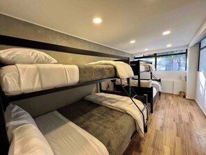 9 bedrooms, iron/ironing board, travel cot, WiFi - Unique 9BR Polanco Retreat Near Masaryk (Mexico City)