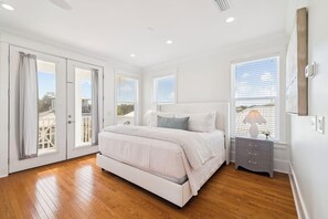 6 bedrooms, iron/ironing board, travel crib, free WiFi