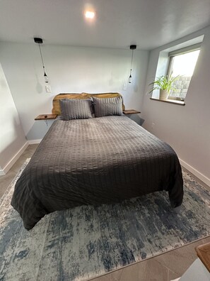 2 Schlafzimmer, Schreibtisch, Reisekinderbett, kostenloses WLAN