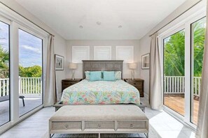 Iron/ironing board, WiFi, bed sheets - Pool/Spa - Reef Romance by SeaBreeze Vacation (Anna Maria)