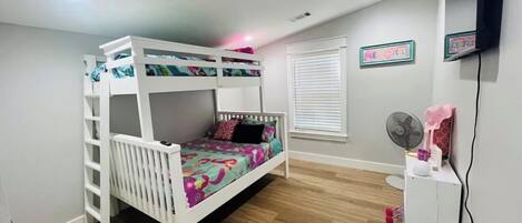 4 habitaciones, wifi y ropa de cama