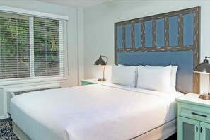 Room - 2-bedroom resort in fantastic San Diego with AC and fitness room (San Diego)