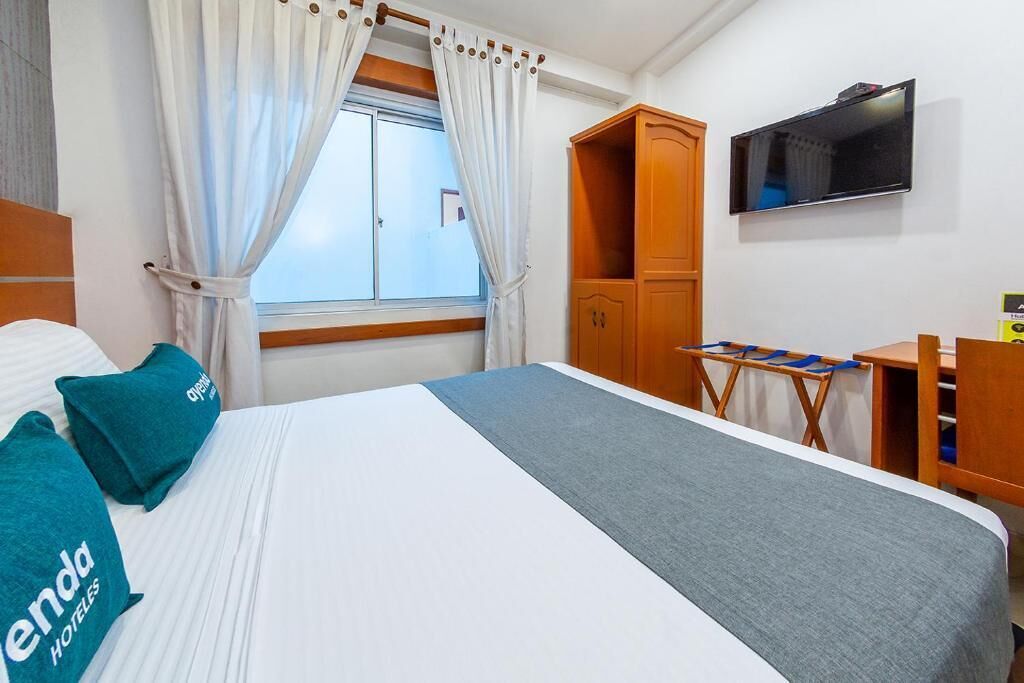 Habitación individual clásica | Espacio para trabajar con un portátil y wifi gratis