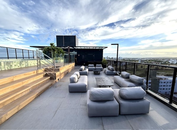 Apartment | Terrace/patio