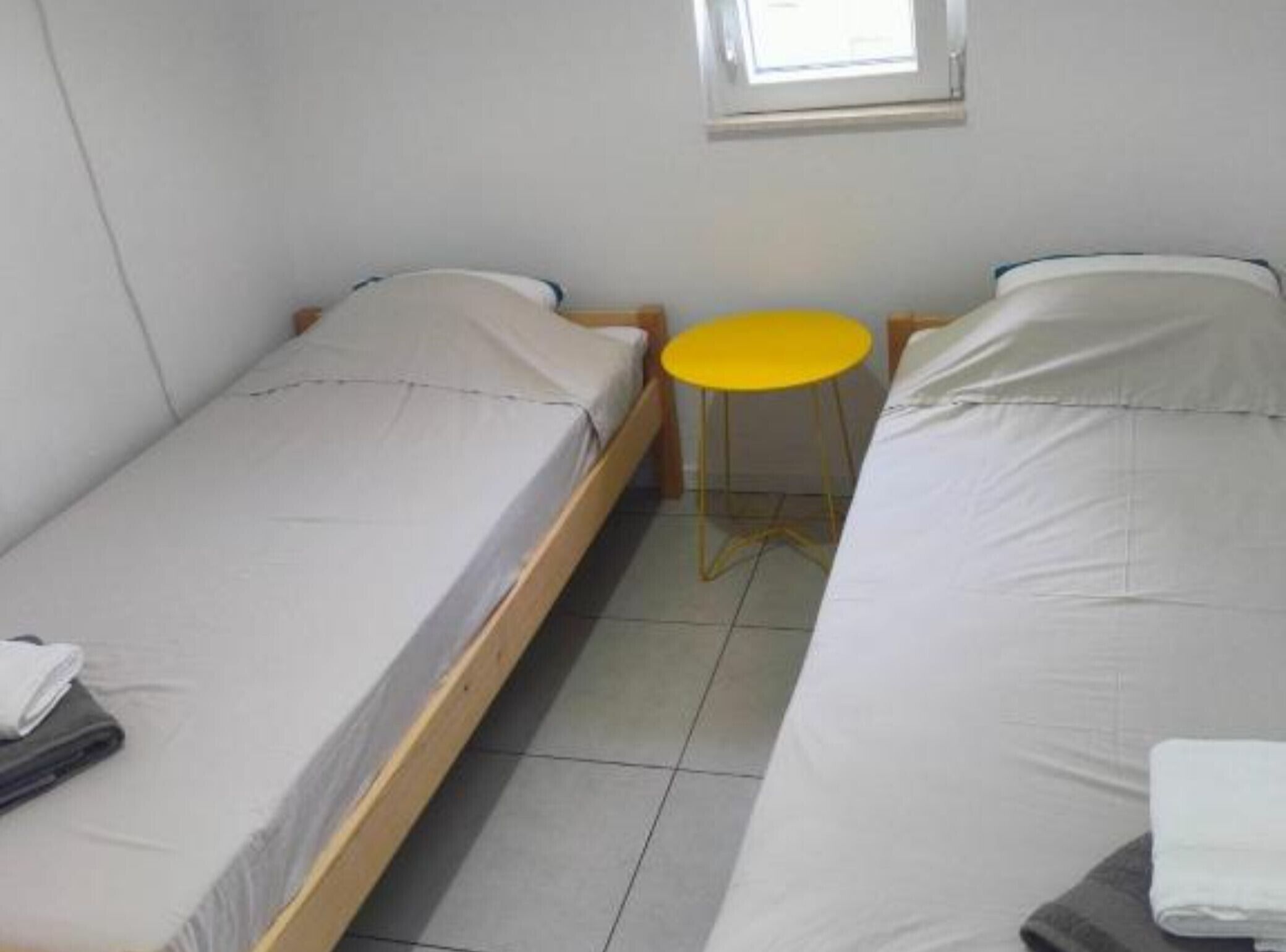 2 bedrooms, Internet, bed sheets