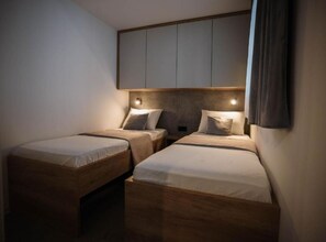 2 Schlafzimmer, Bügeleisen/Bügelbrett, Internetzugang, Bettwäsche