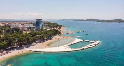 Lux Mobile Homes Vodice - Two bedroom home with private hot tub (Aria)