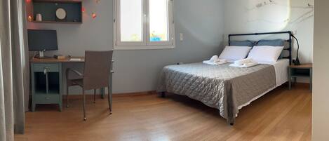 3 chambres, fer et planche Ă repasser, Wi-Fi, draps fournis
