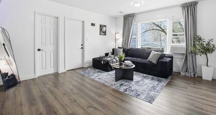 Cozyluxstays FIFA World Cup Stay Luxury 2BR + Game Room Near MetLife Stadium