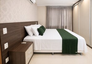 Comfort Apartment | Iron/ironing board, free WiFi - The Expression 2 Quartos (Goiânia)