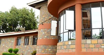 Grabo County Dream Hotel