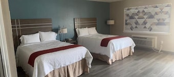 Deluxe Inn Palacios