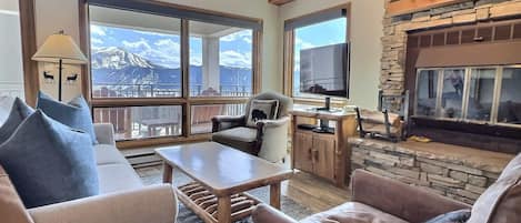 TV, fireplace, DVD player, offices