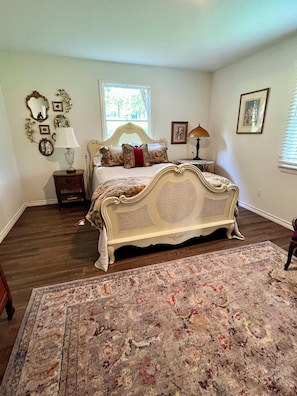 3 habitaciones, tabla de planchar con plancha y wifi gratis