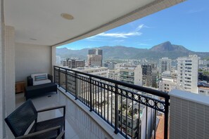 Property grounds - Ipanema 2 Suites Ocean View 1min to Beach (Rio de Janeiro)