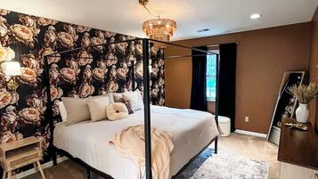 4 slaapkamers, een strijkplank/strijkijzer, wifi, beddengoed