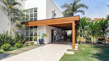 Maison Deluxe, véranda | Extérieur