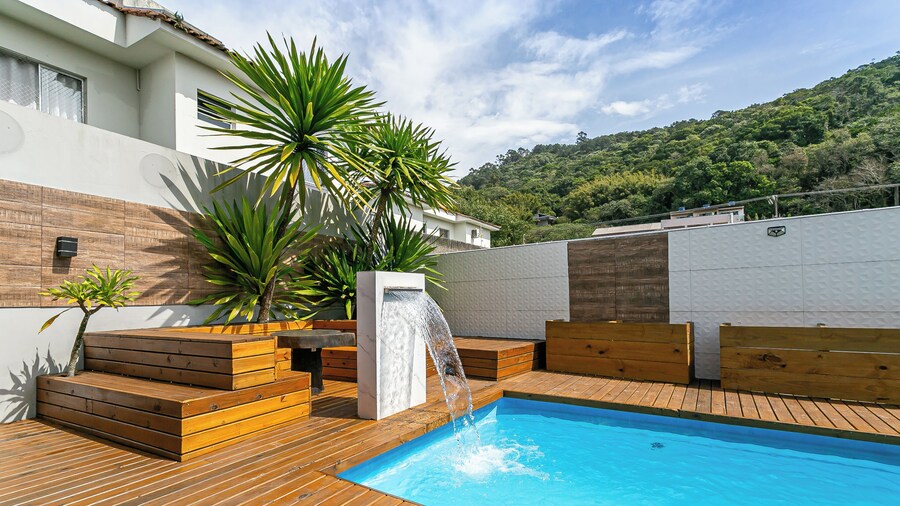 Elegante Casa com Piscina - Canasvieiras