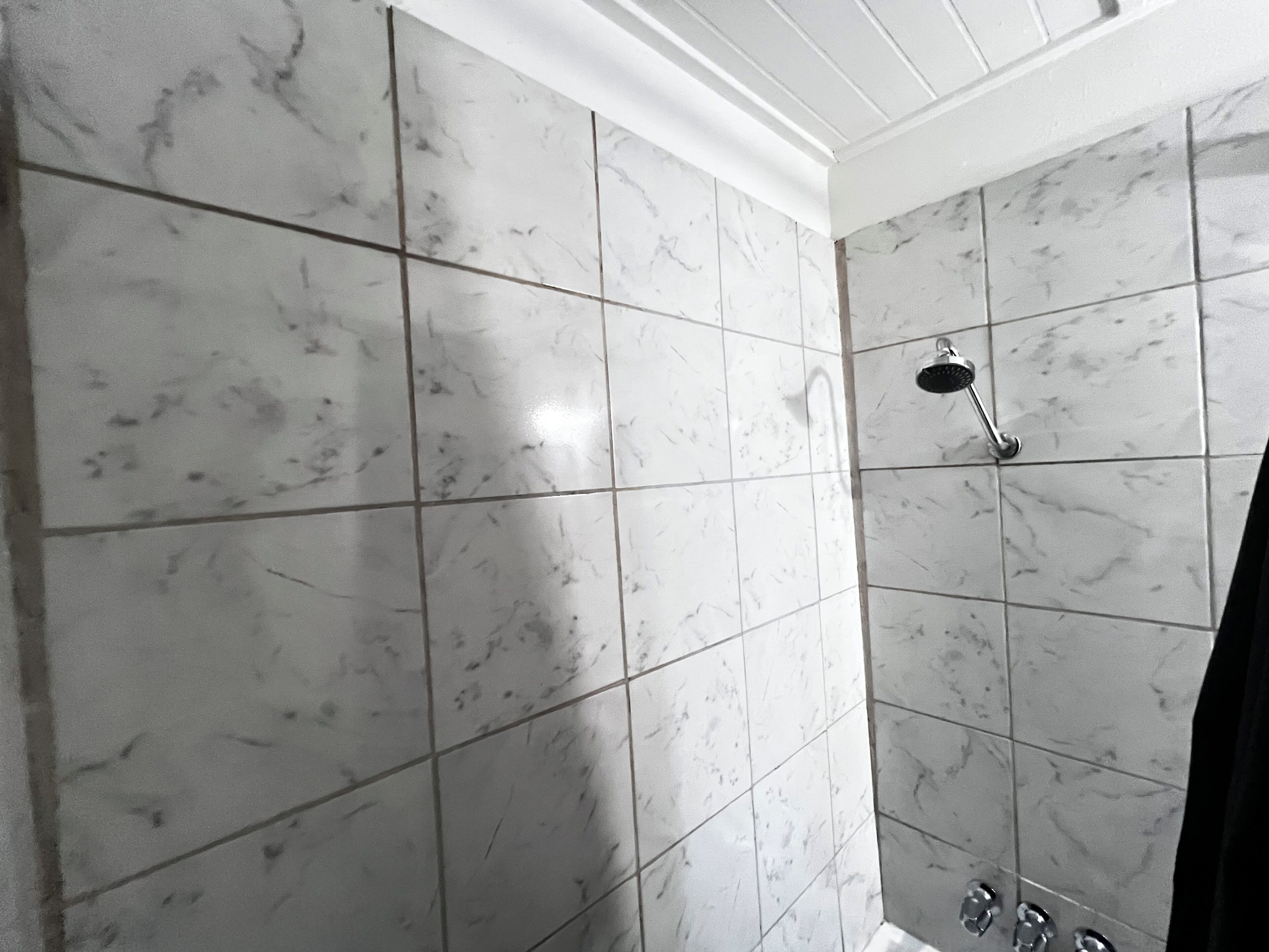 Handtücher, Seife, Shampoo, Toilettenpapier