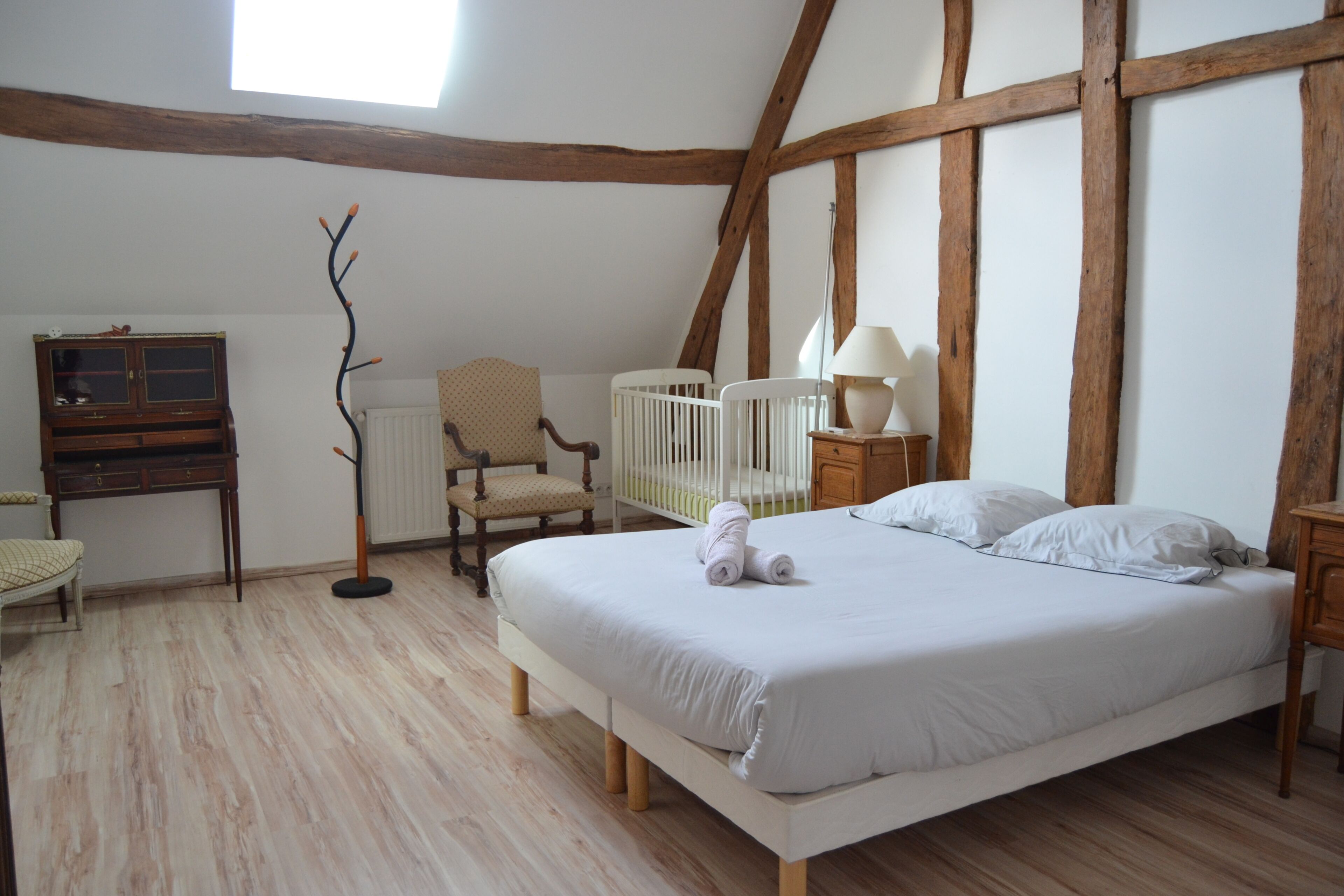 3 chambres, bureau, fer et planche à repasser, Wi-Fi gratuit