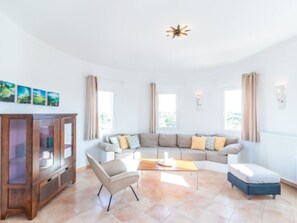 TV - Villa Can Flores by Interhome (Santanyí)
